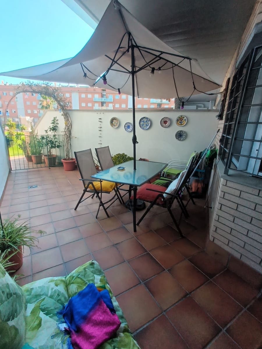 3 soveværelse Lejlighed til salg i Cubelles - € 348.000 (Ref: 9991060)