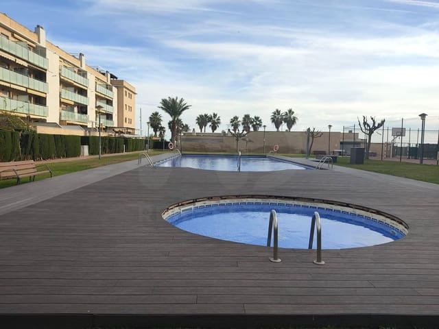 Apartamento de 3 habitaciones en Cubelles en venta - 348.000 € (Ref: 9991060)