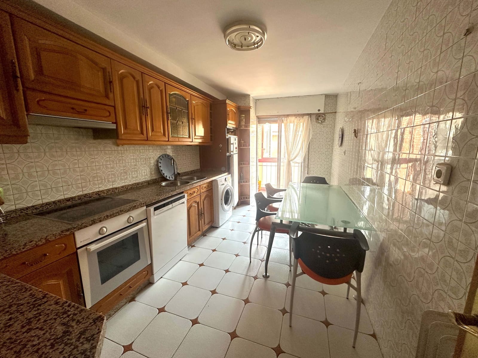 5 soverom Leilighet til salgs i Leon by med garasje - € 224 900 (Ref: 9991062)