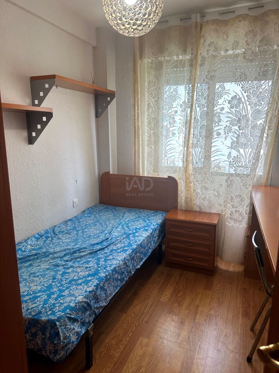 5 soverom Leilighet til salgs i Leon by med garasje - € 224 900 (Ref: 9991062)
