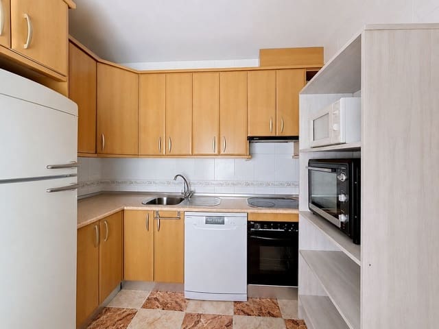 3 soveværelse Rækkehus til salg i Granada by med garage - € 230.000 (Ref: 9991063)