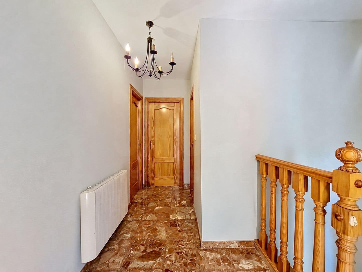 3 soveværelse Rækkehus til salg i Granada by med garage - € 230.000 (Ref: 9991063)