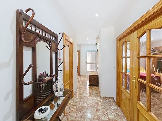 3 soveværelse Rækkehus til salg i Granada by med garage - € 230.000 (Ref: 9991063)