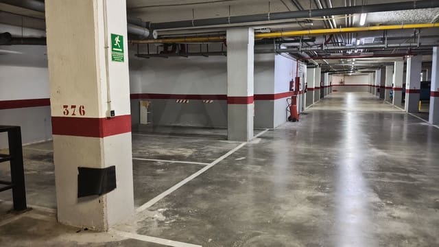 Garasje til salgs i Oropesa  - € 14 000 (Ref: 9991065)