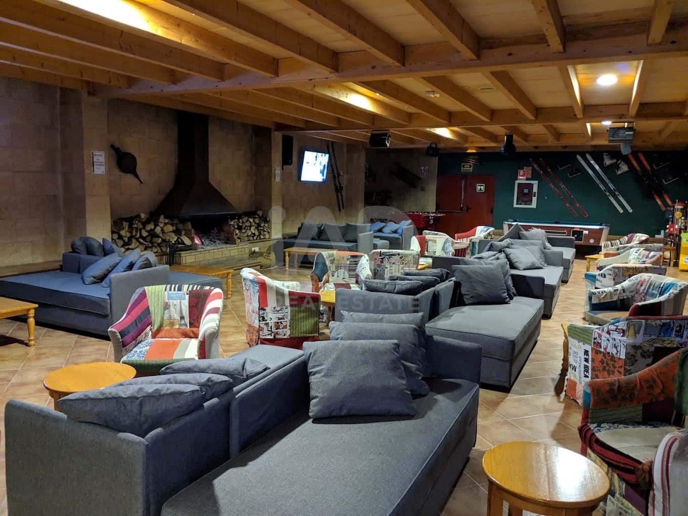 Commercial for sale in Girona city - € 3,500,000 (Ref: 9991066)