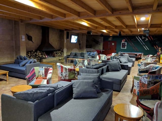 Erhverv til salg i Girona by - € 3.500.000 (Ref: 9991066)