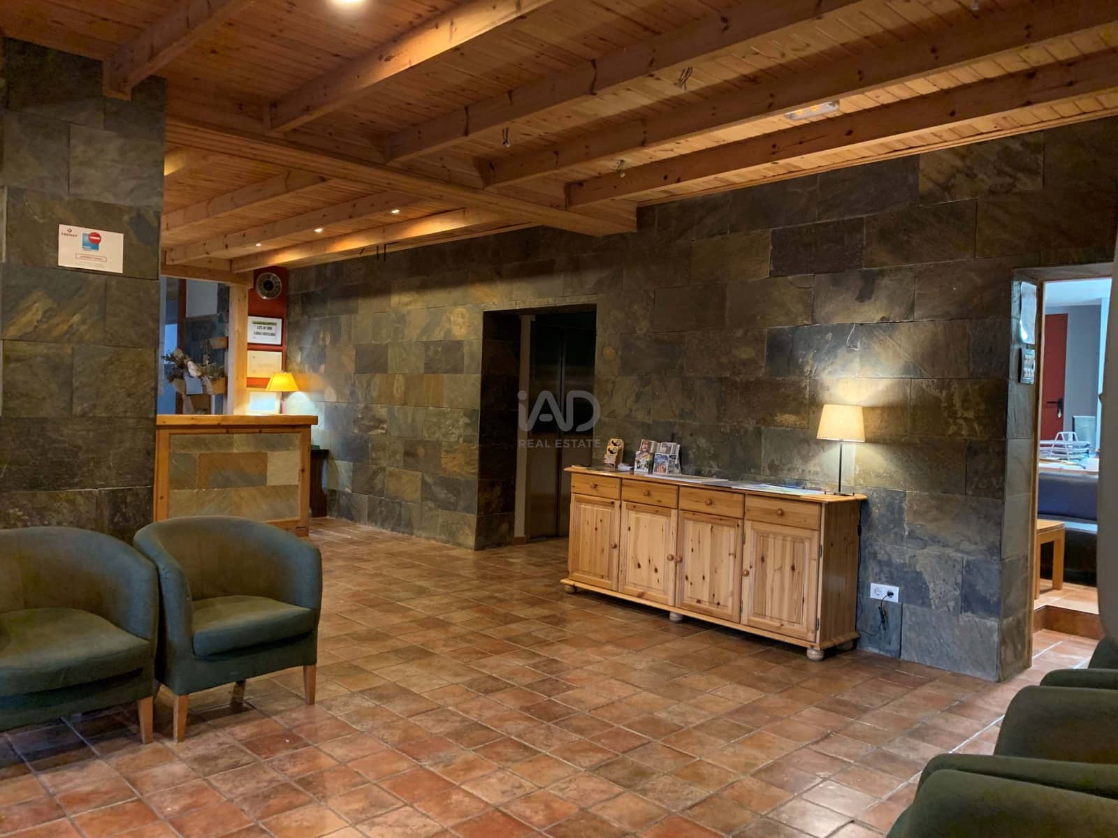 Commercial for sale in Girona city - € 3,500,000 (Ref: 9991066)
