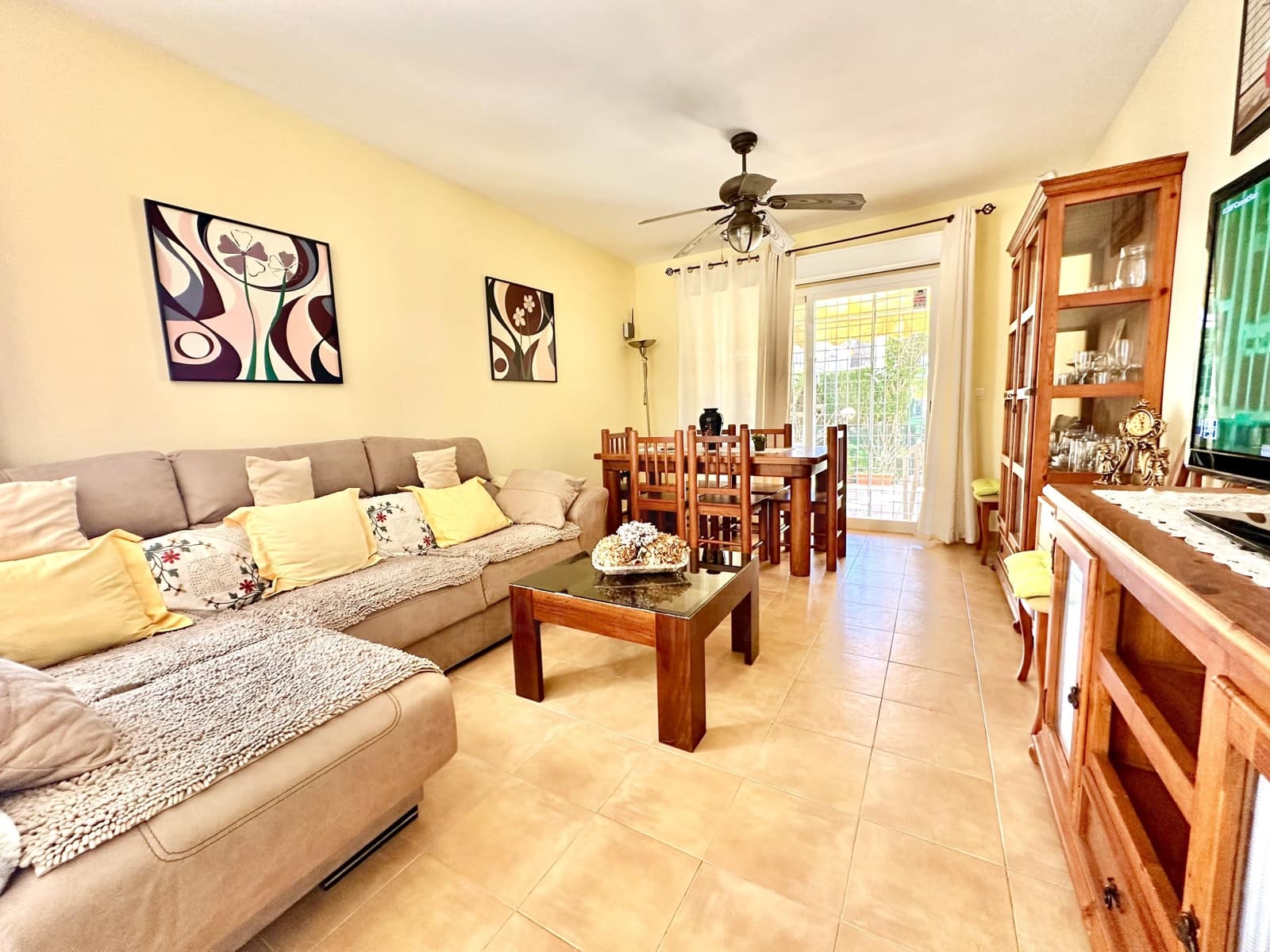 3 Zimmer Haus zu verkaufen in Huelva Stadt mit Pool Garage - 318.000 € (Ref: 9991067)