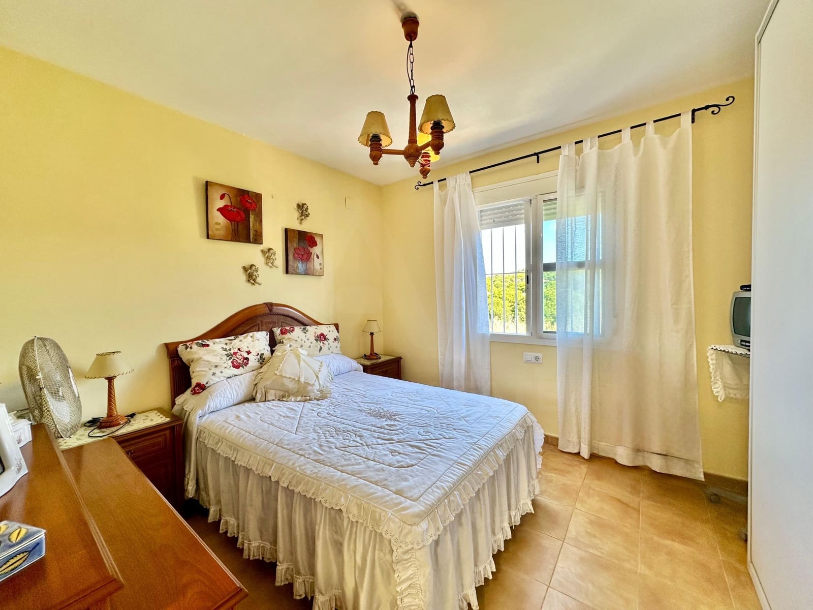 3 Zimmer Haus zu verkaufen in Huelva Stadt mit Pool Garage - 318.000 € (Ref: 9991067)