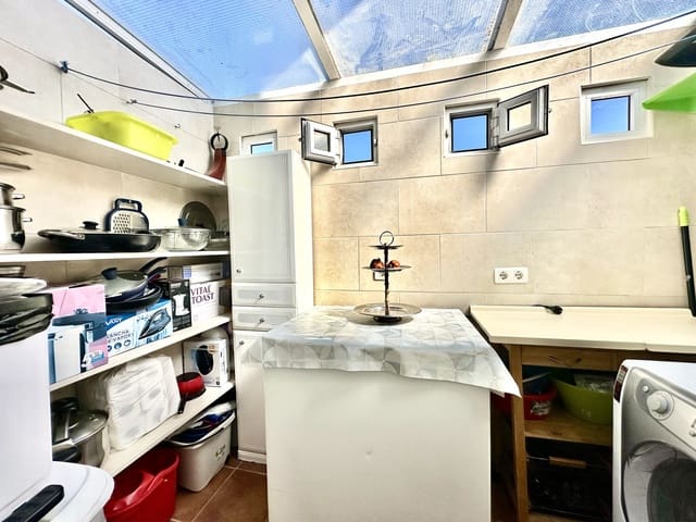 3 soverom Hus til salgs i Huelva by med svømmebasseng garasje - € 318 000 (Ref: 9991067)