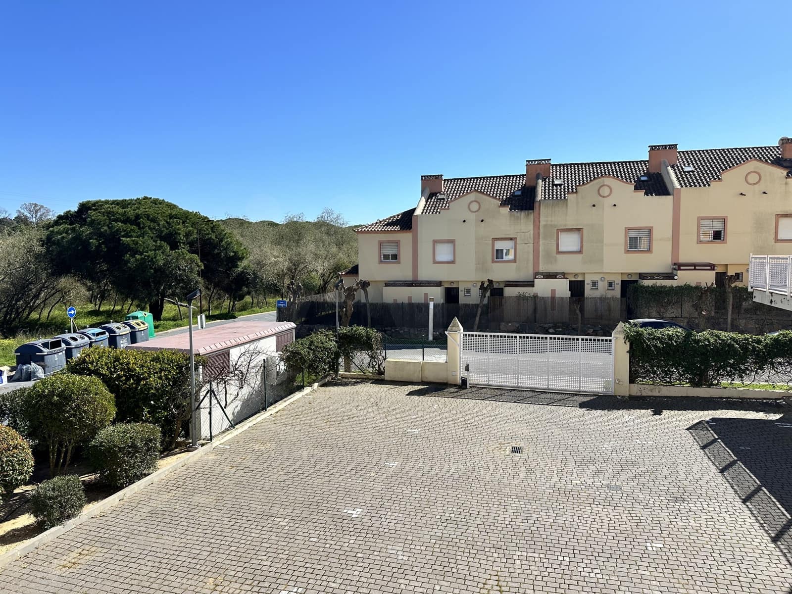 3 Zimmer Haus zu verkaufen in Huelva Stadt mit Pool Garage - 318.000 € (Ref: 9991067)