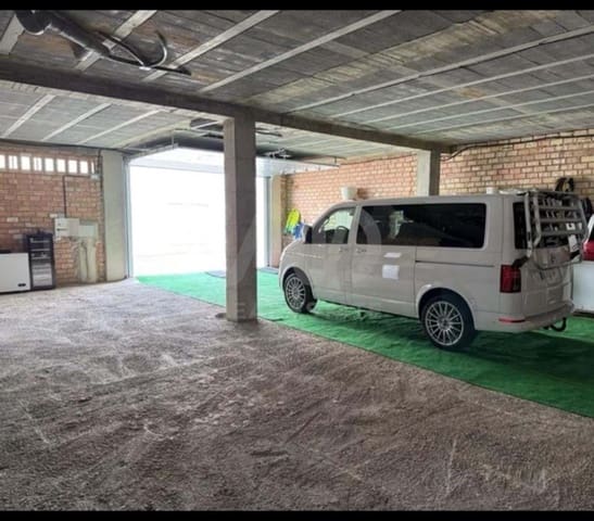Garasje til salgs i Huelva by - € 127 000 (Ref: 9991068)