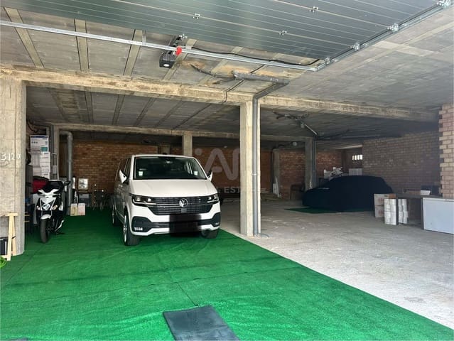 Garasje til salgs i Huelva by - € 127 000 (Ref: 9991068)