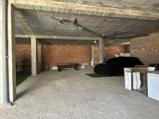 Garasje til salgs i Huelva by - € 127 000 (Ref: 9991068)