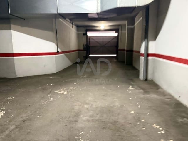 Garage for sale in León city - € 25,000 (Ref: 9991069)