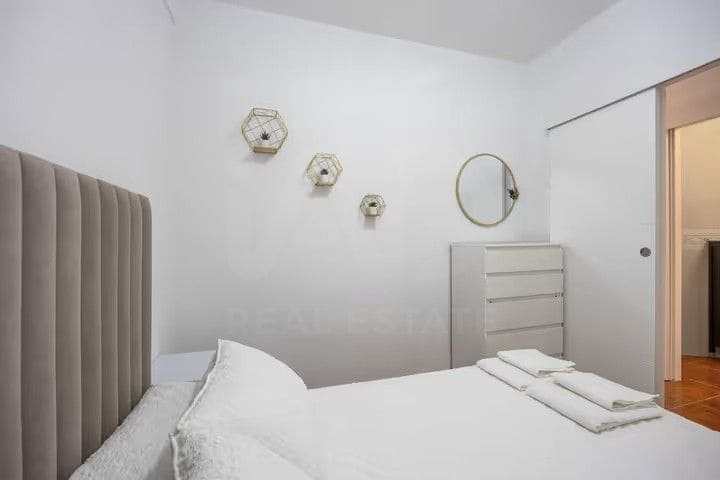2 bedroom Apartment for sale in Cadiz city - € 190,000 (Ref: 9991070)