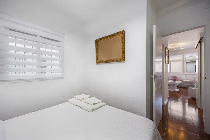 2 bedroom Apartment for sale in Cadiz city - € 190,000 (Ref: 9991070)