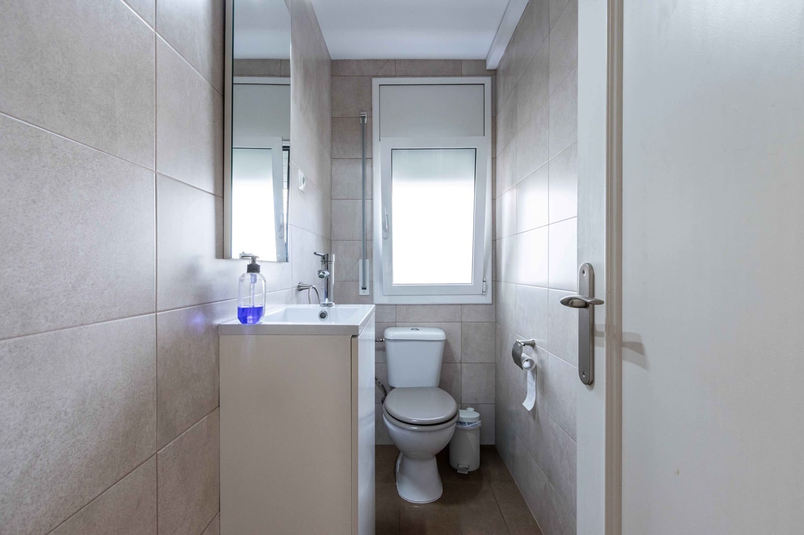 4 quarto Moradia em Banda para venda em Barcelona cidade com garagem - 447 000 € (Ref: 9991072)