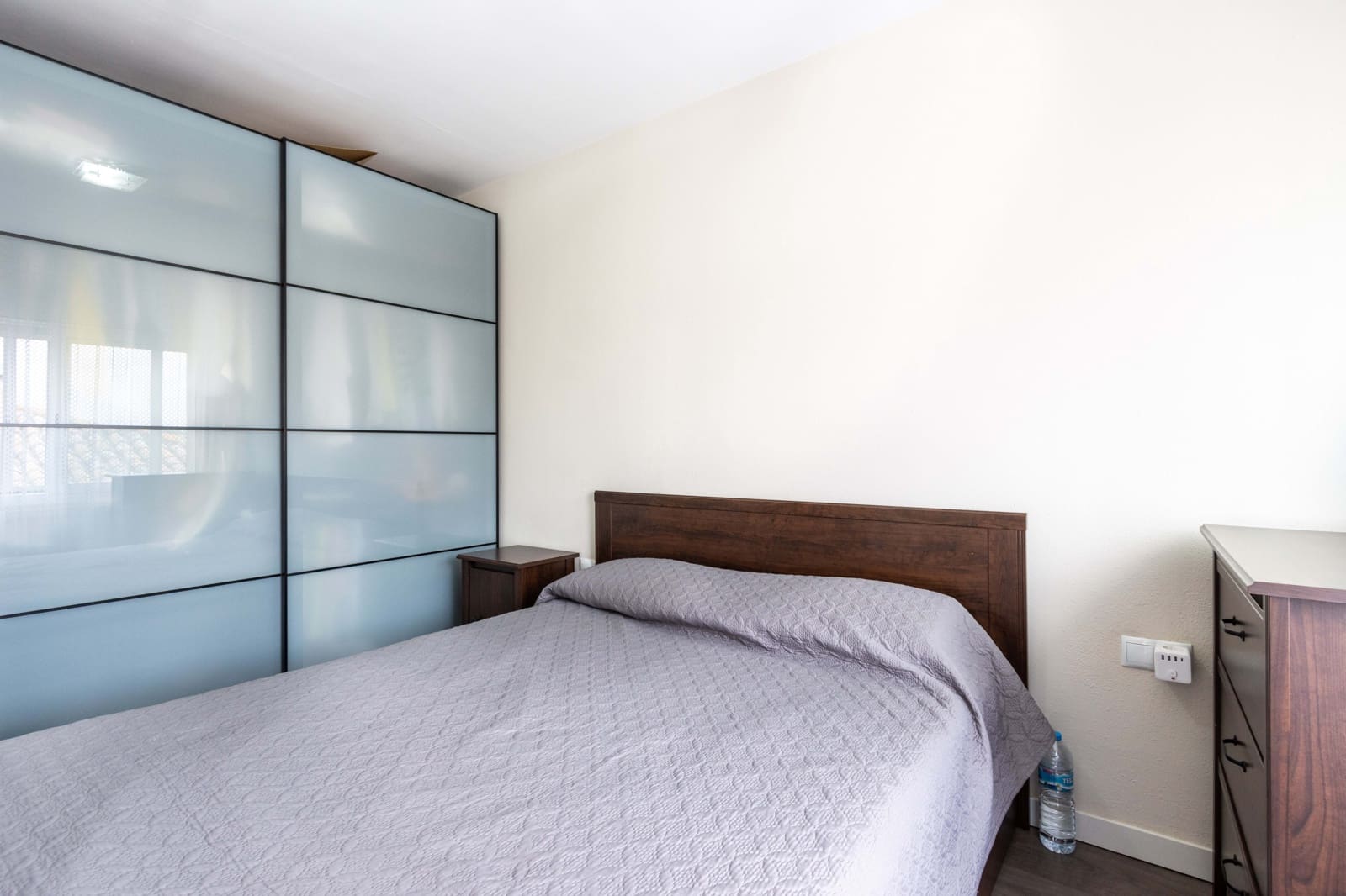 4 quarto Moradia em Banda para venda em Barcelona cidade com garagem - 447 000 € (Ref: 9991072)