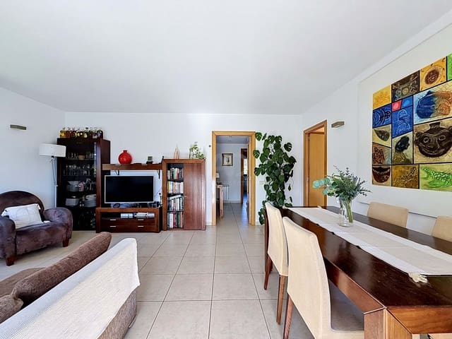 3 chambre Appartement à vendre à Montornès del Vallès avec piscine - 405 000 € (Ref: 9991074)