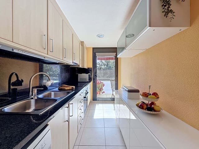 3 chambre Appartement à vendre à Montornès del Vallès avec piscine - 405 000 € (Ref: 9991074)
