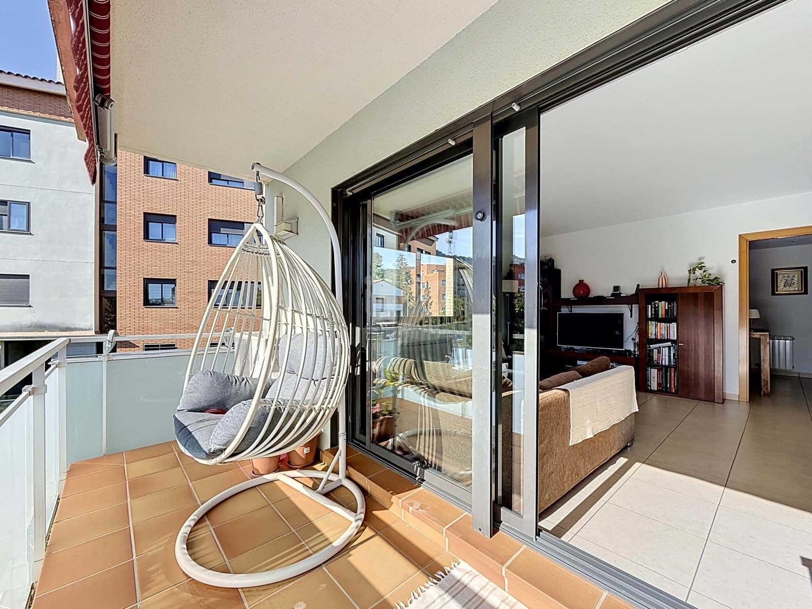 Apartamento de 3 habitaciones en Montornès del Vallès en venta con piscina - 405.000 € (Ref: 9991074)