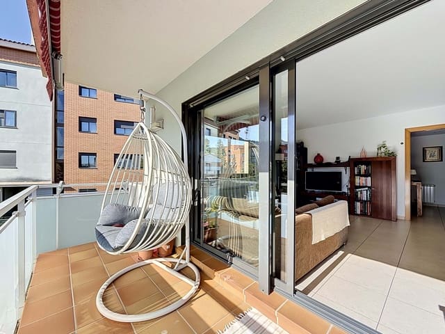 3 chambre Appartement à vendre à Montornès del Vallès avec piscine - 405 000 € (Ref: 9991074)