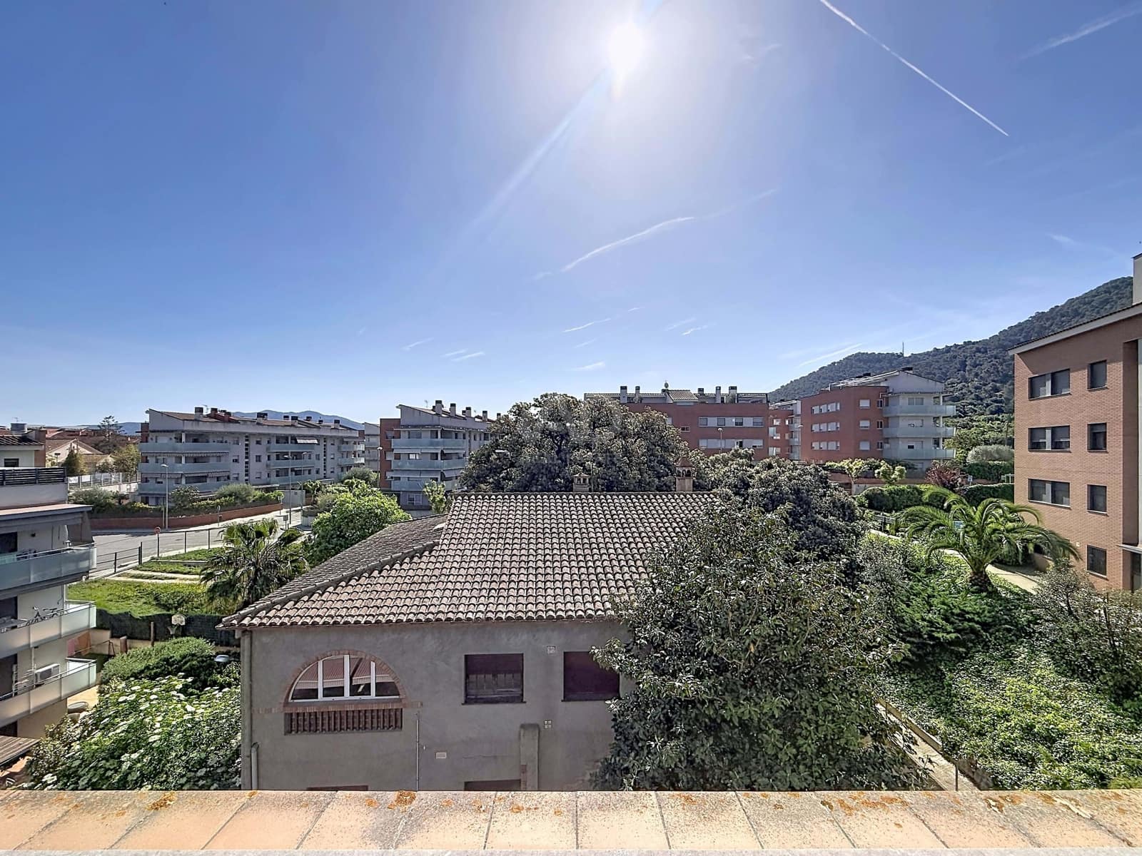 Apartamento de 3 habitaciones en Montornès del Vallès en venta con piscina - 405.000 € (Ref: 9991074)