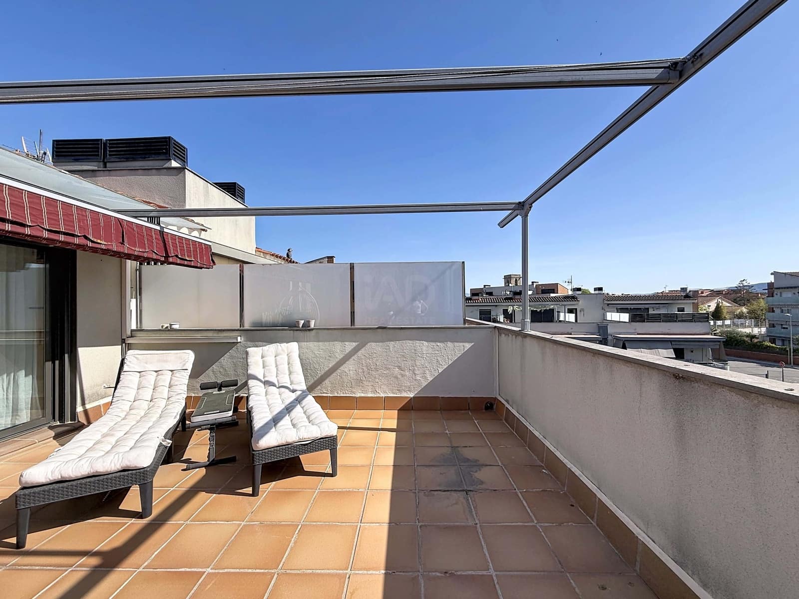 Apartamento de 3 habitaciones en Montornès del Vallès en venta con piscina - 405.000 € (Ref: 9991074)