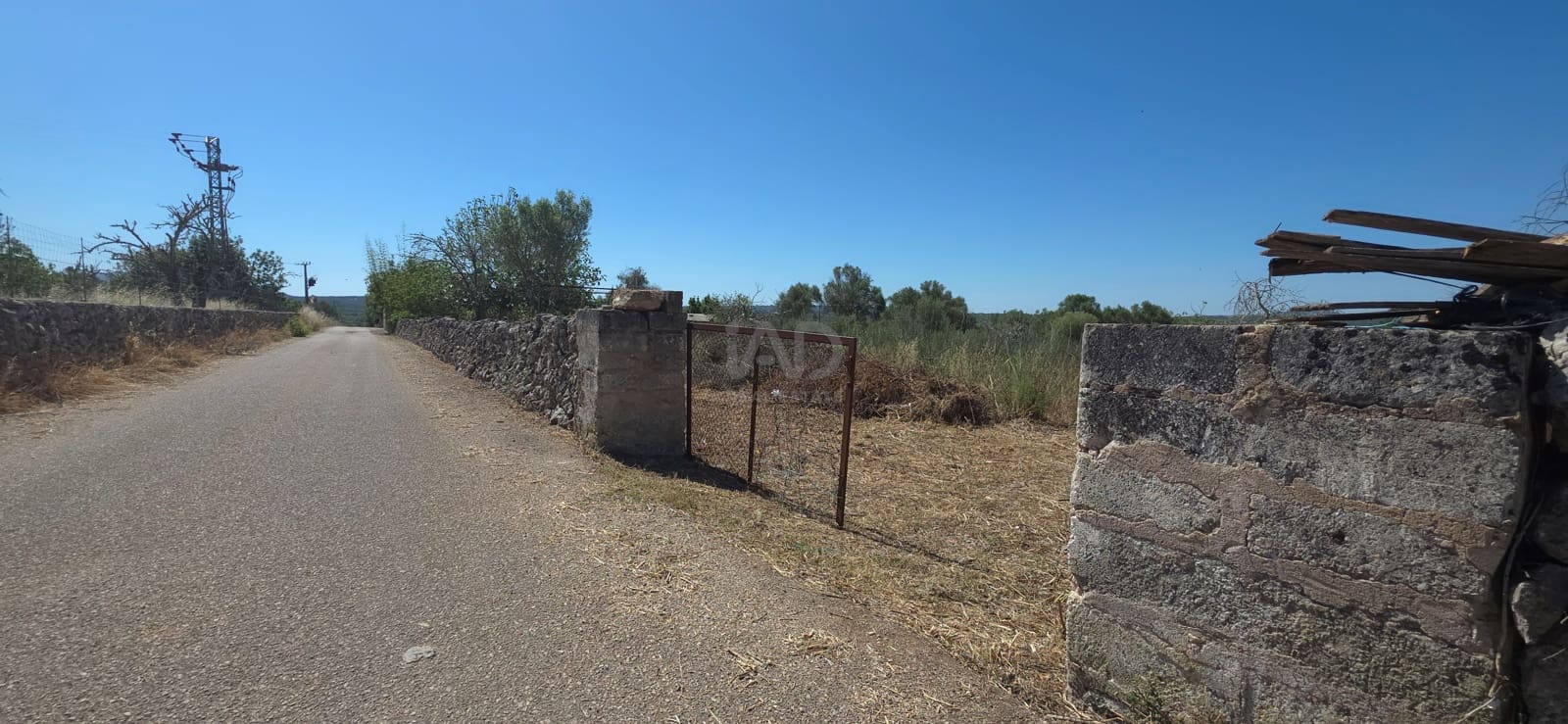 Grunde uden byggetilladelser til salg i Santa Margalida - € 92.000 (Ref: 9991075)