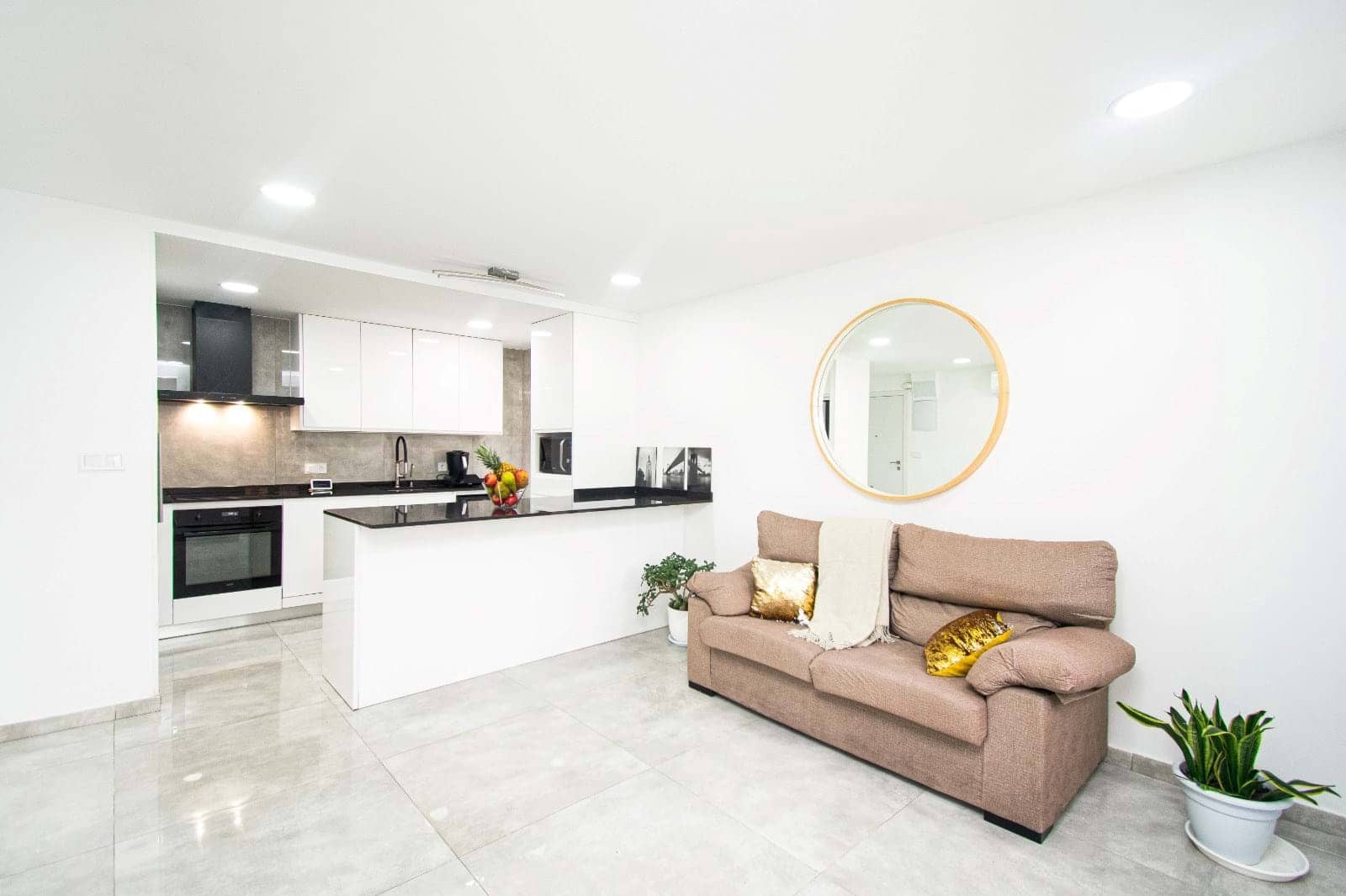 Lägenhet till salu i Palma de Mallorca - 385 000 € (Ref: 9991077)