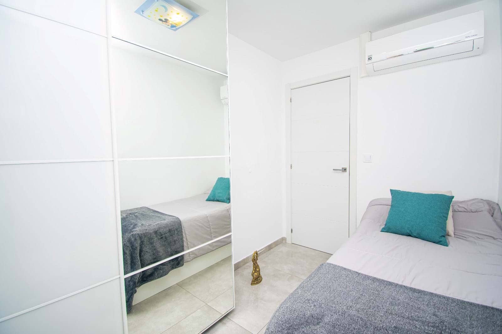 Lägenhet till salu i Palma de Mallorca - 385 000 € (Ref: 9991077)