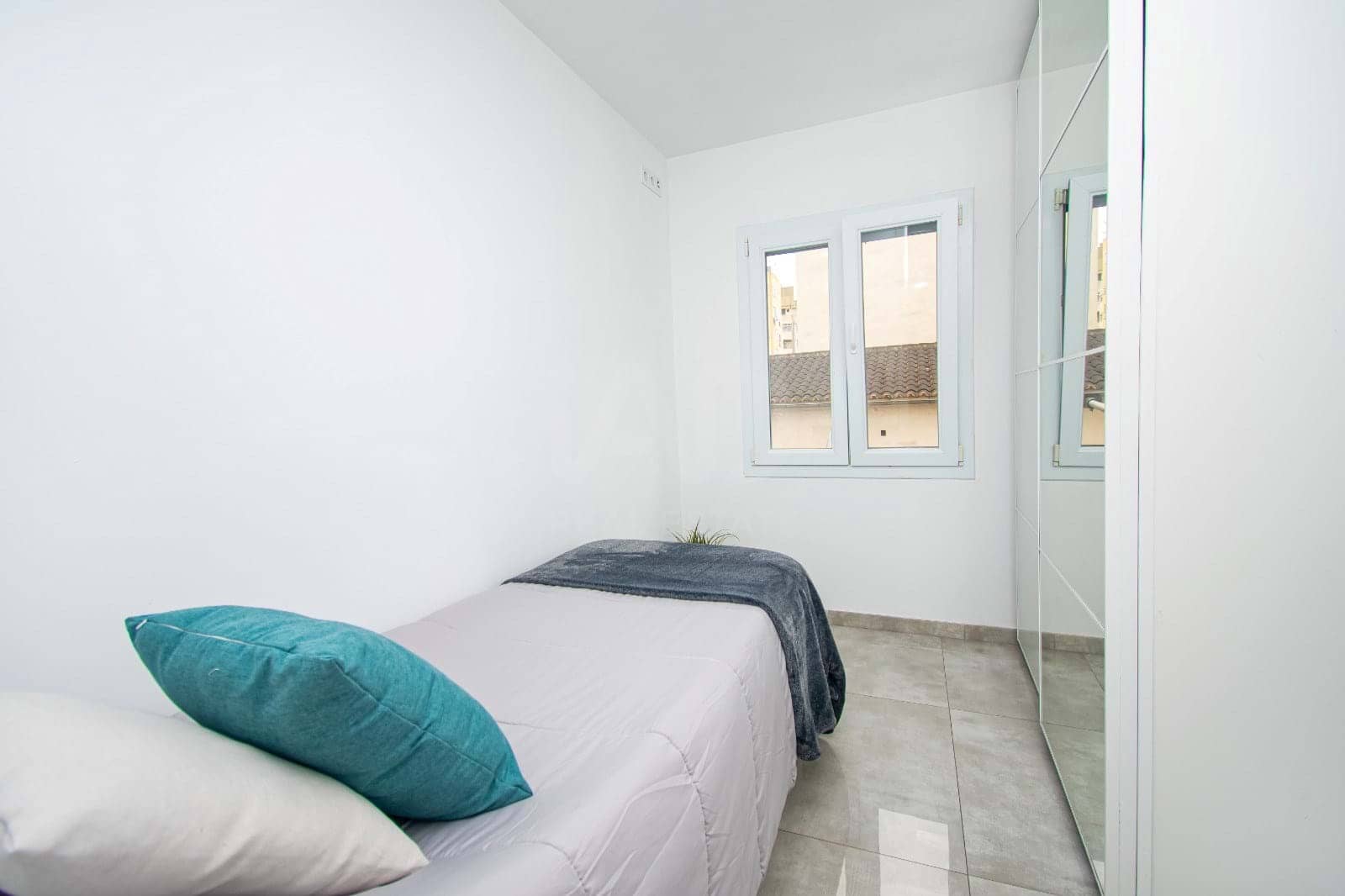 Lägenhet till salu i Palma de Mallorca - 385 000 € (Ref: 9991077)