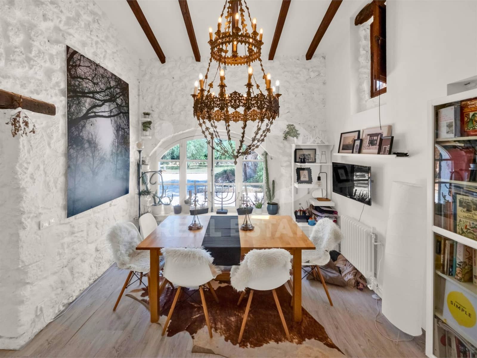 4 bedroom Villa for sale in Santa Eugenia with pool - € 1,599,000 (Ref: 9991078)