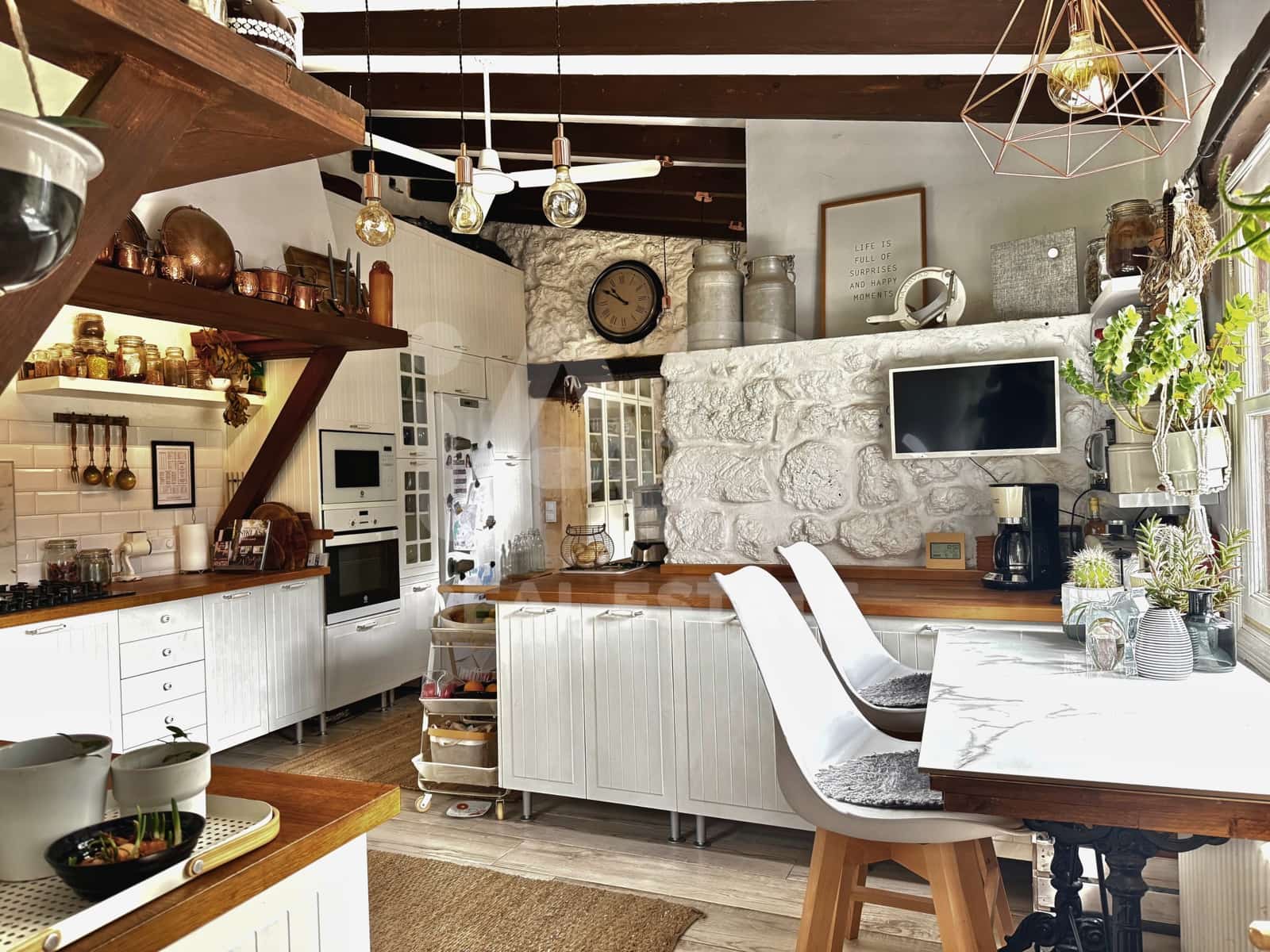 4 bedroom Villa for sale in Santa Eugenia with pool - € 1,599,000 (Ref: 9991078)