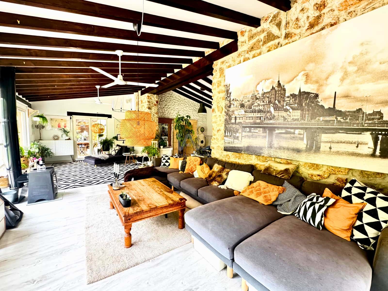 4 bedroom Villa for sale in Santa Eugenia with pool - € 1,599,000 (Ref: 9991078)