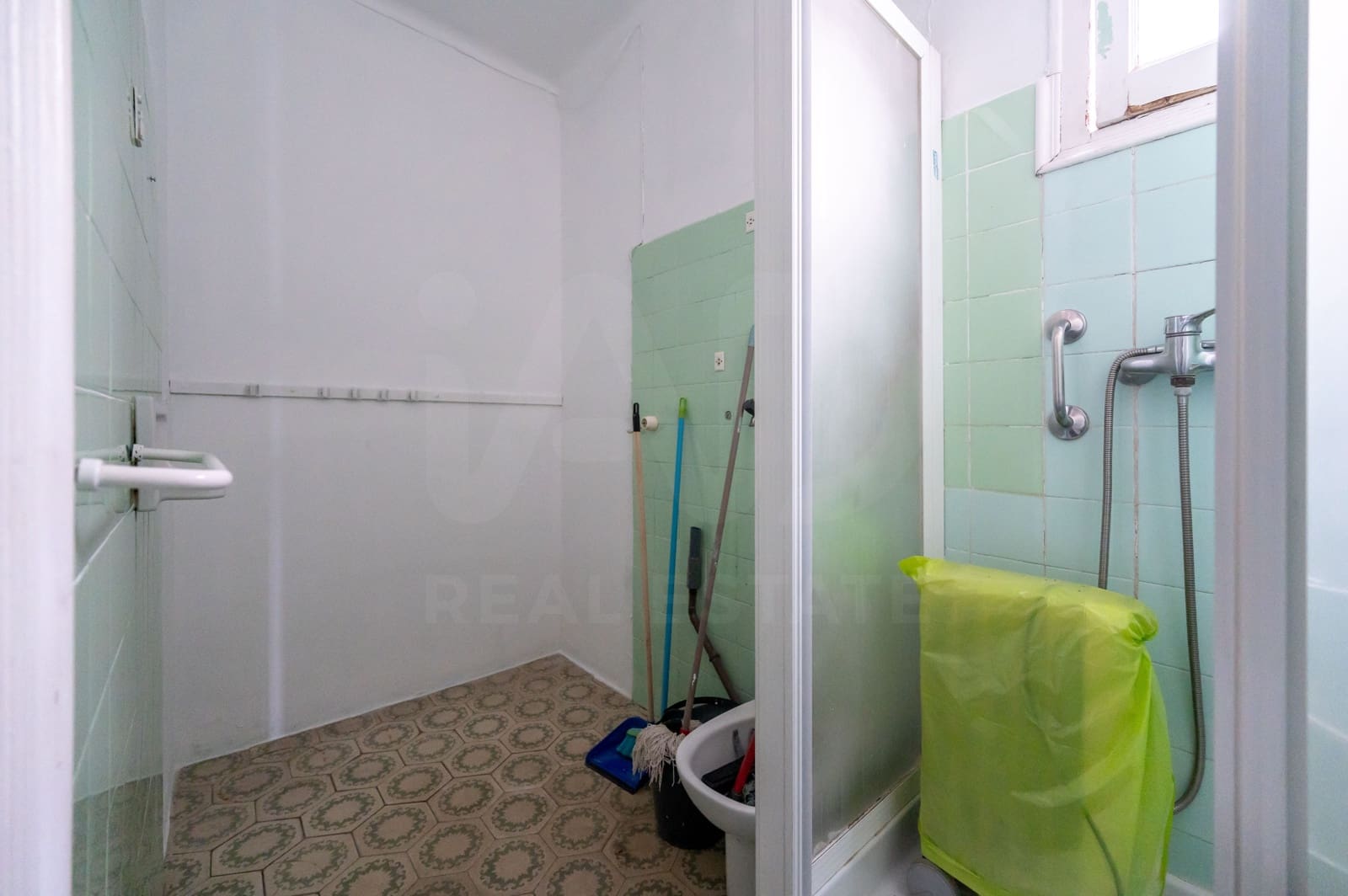 2 soveværelse Penthouse til salg i Barcelona by - € 379.000 (Ref: 9991080)