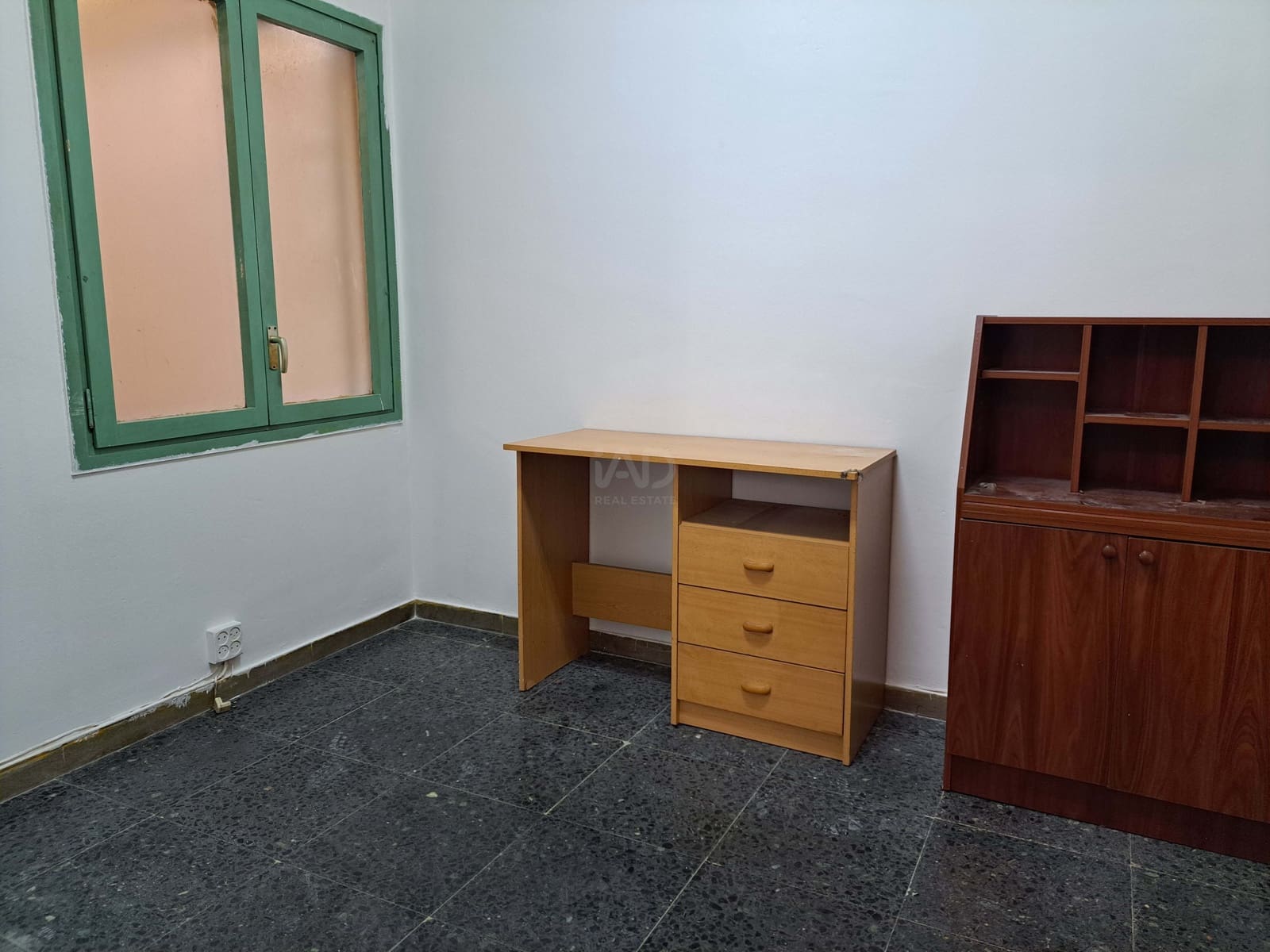 Apartamento de 4 habitaciones en Barcelona ciudad en venta - 330.000 € (Ref: 9991083)