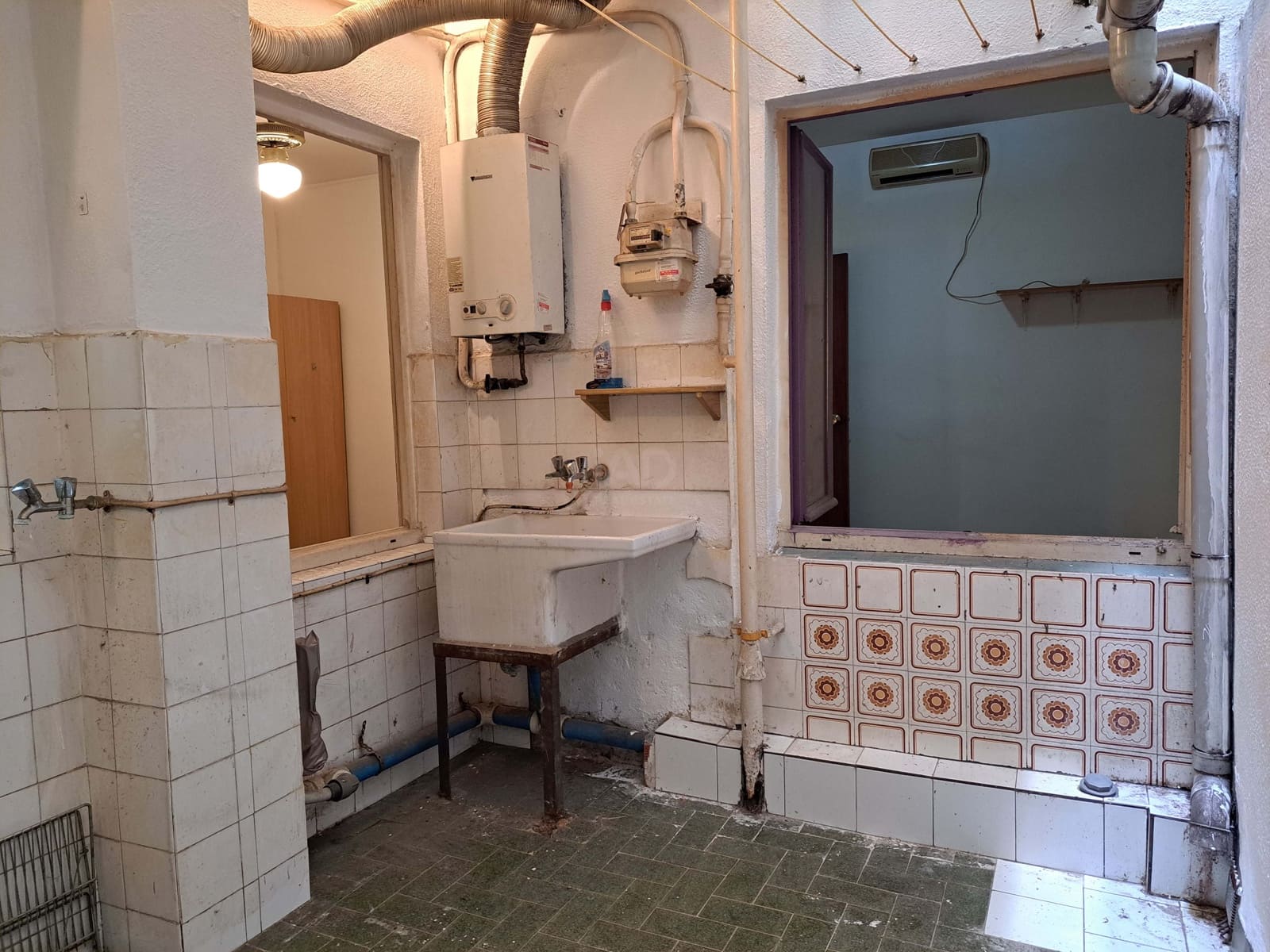 Apartamento de 4 habitaciones en Barcelona ciudad en venta - 330.000 € (Ref: 9991083)