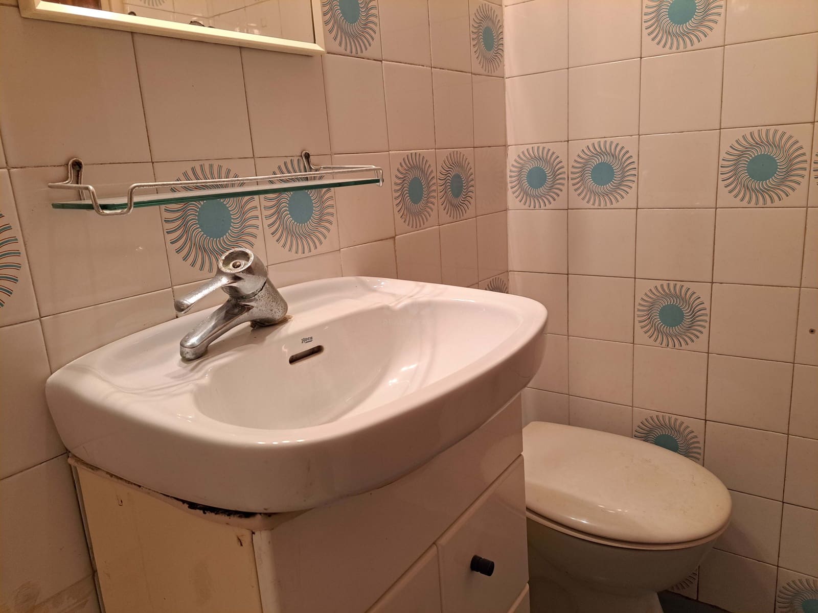 Apartamento de 4 habitaciones en Barcelona ciudad en venta - 330.000 € (Ref: 9991083)