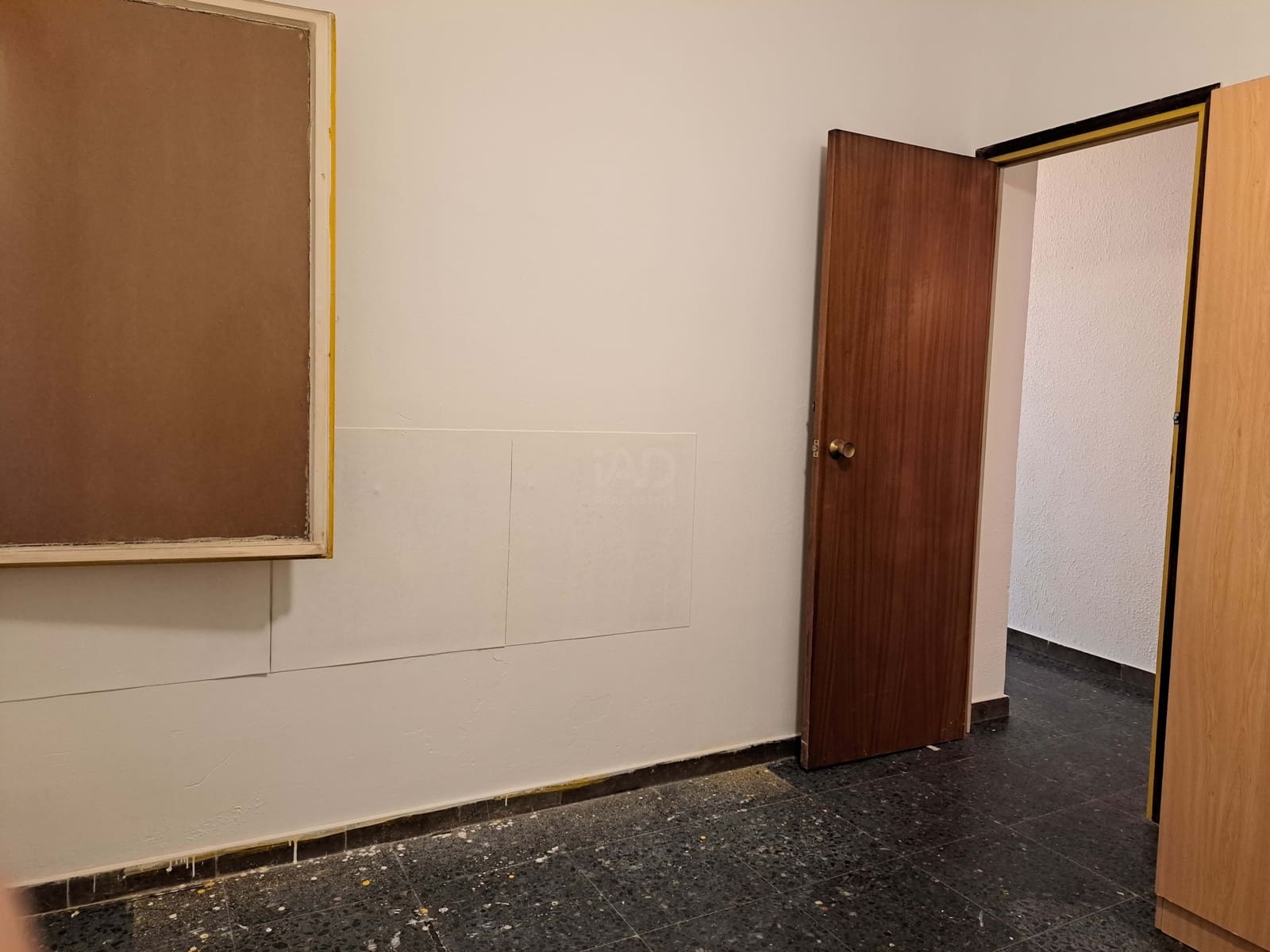 Apartamento de 4 habitaciones en Barcelona ciudad en venta - 330.000 € (Ref: 9991083)