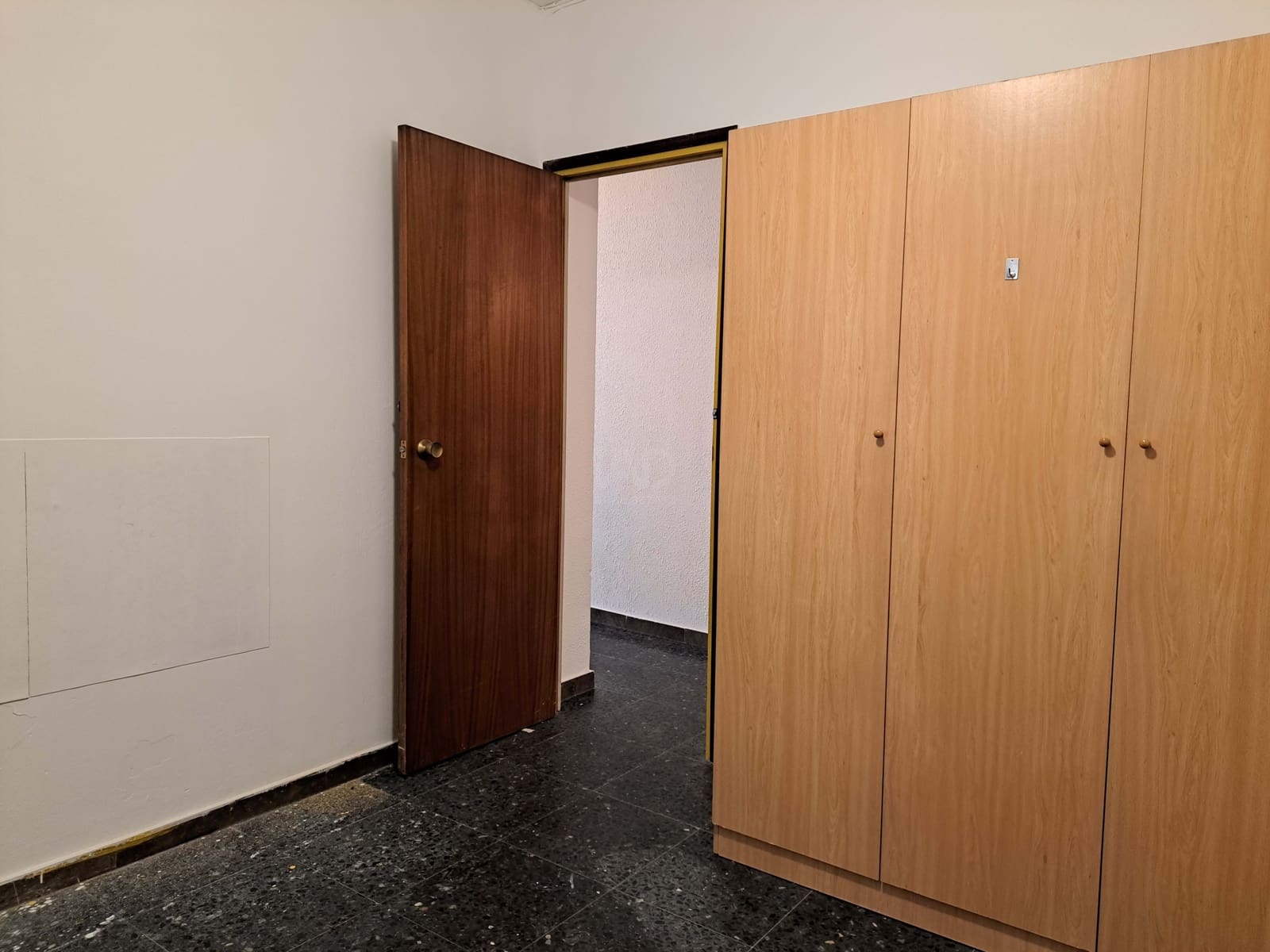 Apartamento de 4 habitaciones en Barcelona ciudad en venta - 330.000 € (Ref: 9991083)