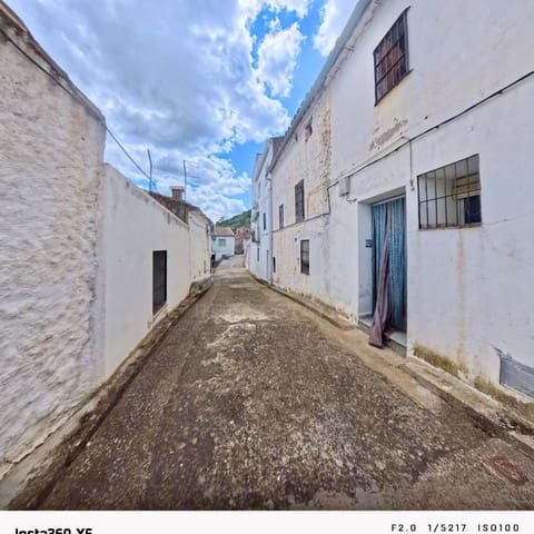 Haus zu verkaufen in Badajoz Stadt - 18.900 € (Ref: 9991085)