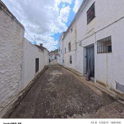 Haus zu verkaufen in Badajoz Stadt - 18.900 € (Ref: 9991085)