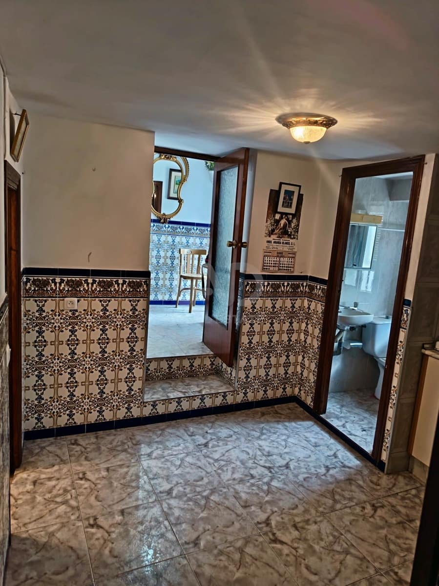Haus zu verkaufen in Badajoz Stadt - 18.900 € (Ref: 9991085)
