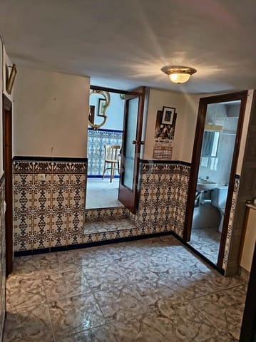Haus zu verkaufen in Badajoz Stadt - 18.900 € (Ref: 9991085)