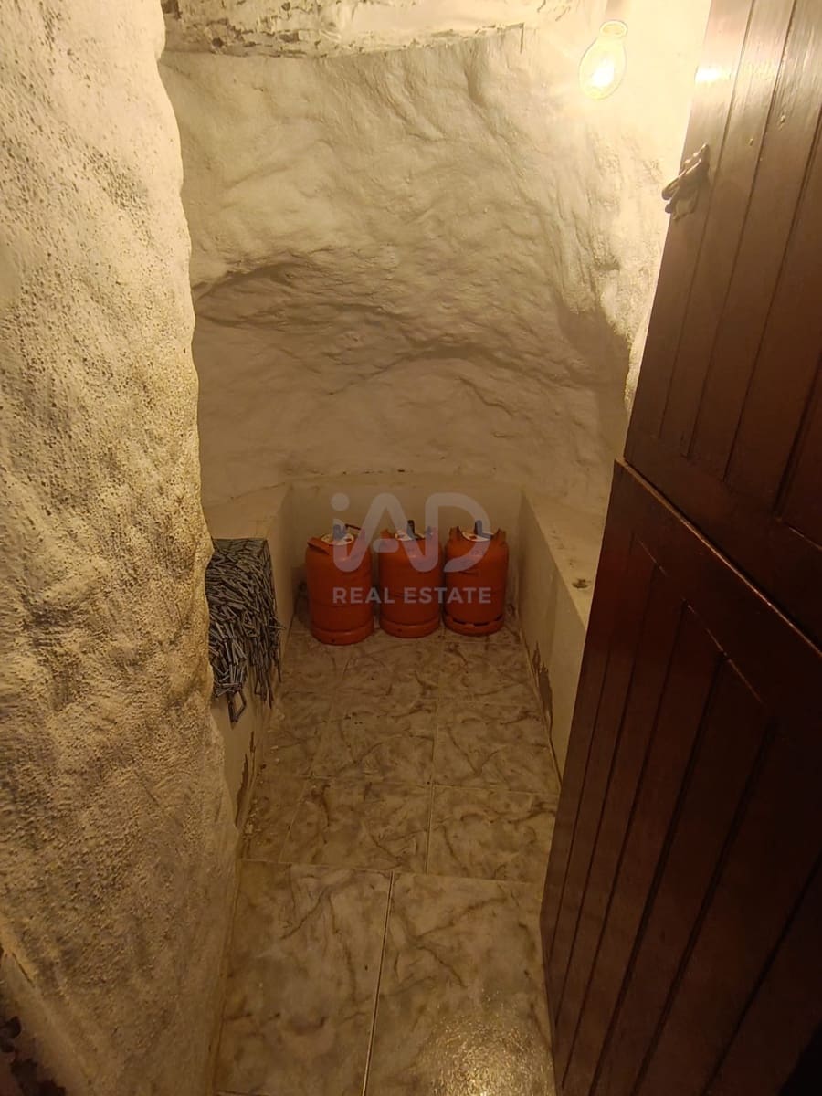 Haus zu verkaufen in Badajoz Stadt - 18.900 € (Ref: 9991085)