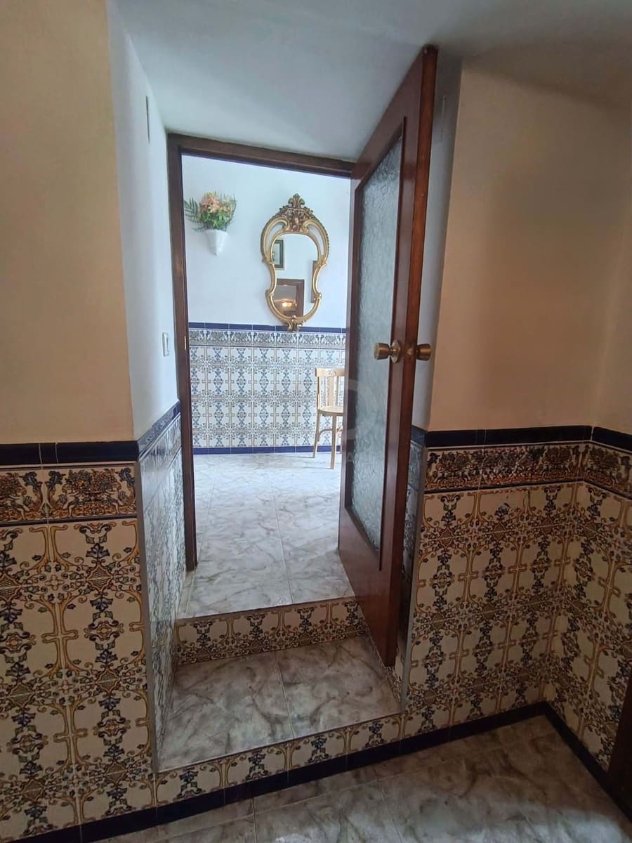 Haus zu verkaufen in Badajoz Stadt - 18.900 € (Ref: 9991085)