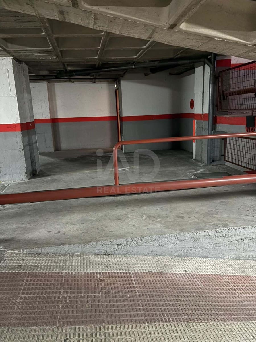 Garasje til salgs i Madrid by - € 11 000 (Ref: 9991086)
