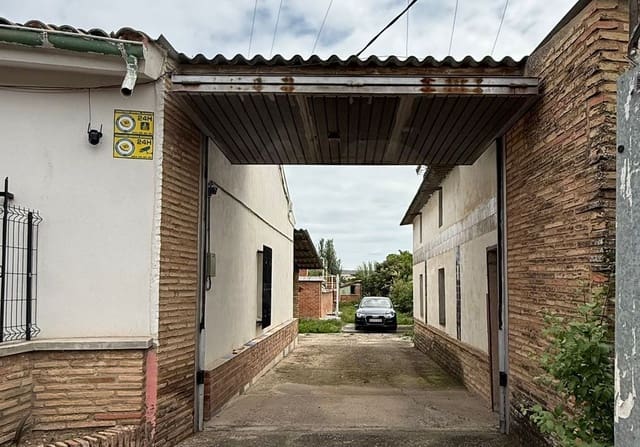 4 camera da letto Finca/Casa di Campagna in vendita in Logroño con piscina - 310.000 € (Rif: 9991088)